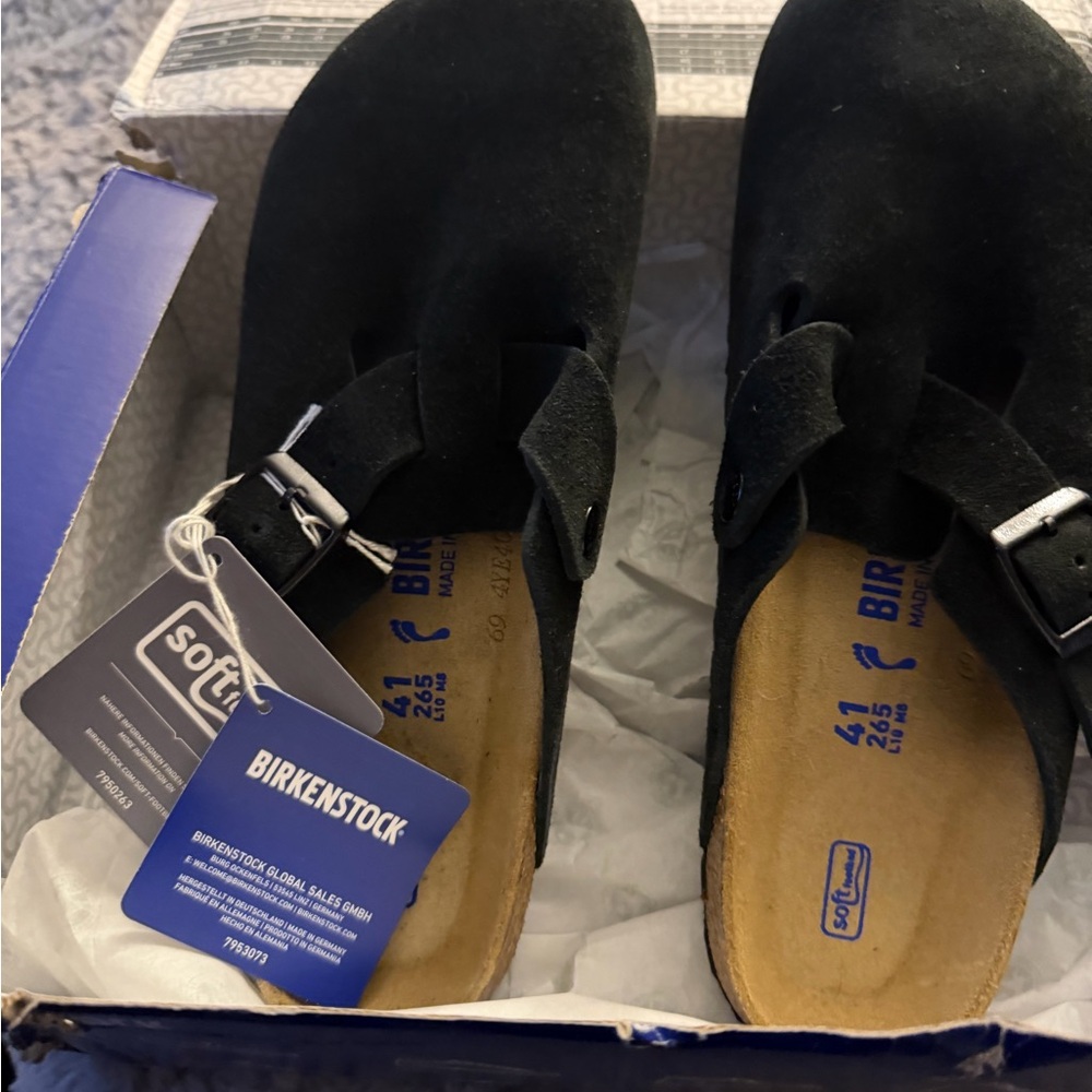 ✨ Birkenstock Boston Soft Footbed Clogs – Black Suede ✨ - Picture 5 of 6